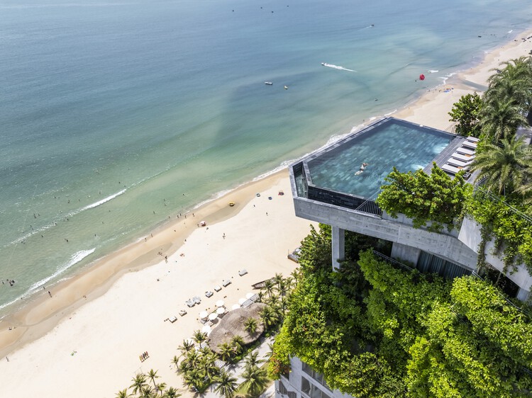 M Hotel / Ho Khue Architects — фотографии экстерьера, побережья, фотографии с воздуха