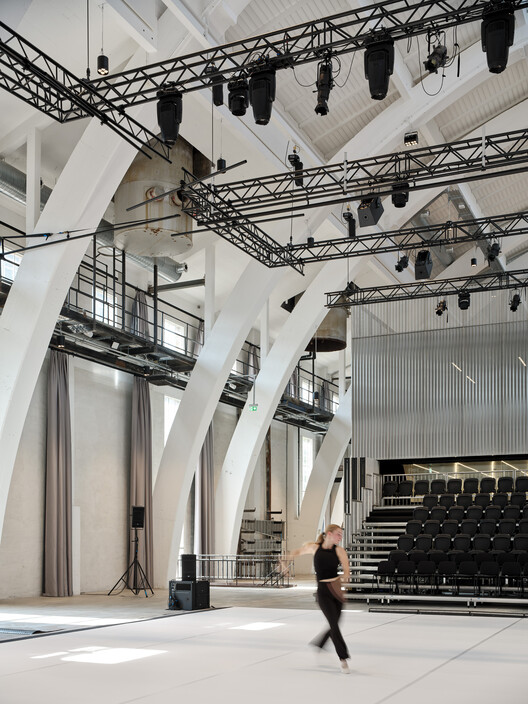 Национальный центр танца и хореографии Dansehallerne / Mikkelsen Arkitekter - Фотография интерьера, лестницы