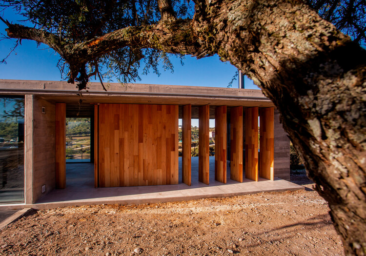 House Victoria / MedinaMas/Arq - Экстерьерная фотография, Дерево