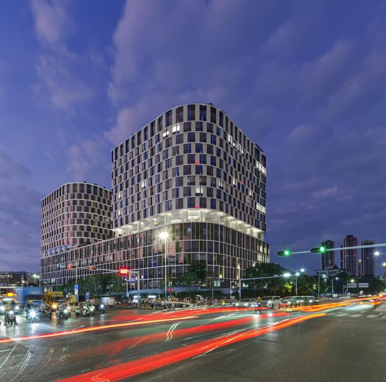 Кампус Шэньчжэньской детской больницы Лунхуа / Chubo Design + Nickl & Partner Architekten — изображение 12 из 24