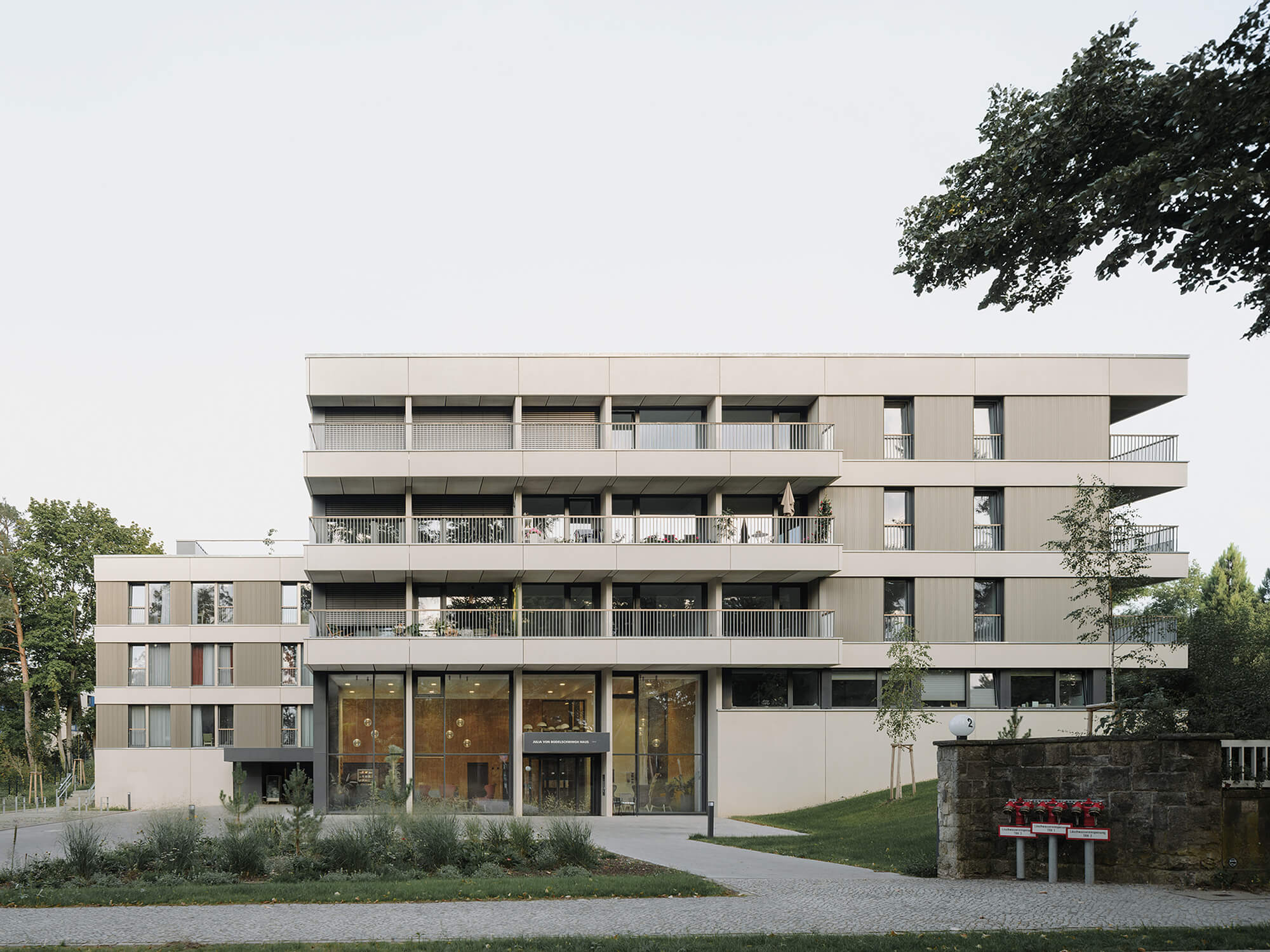 Дом престарелых Юлии фон Бодельшвинг / kontektum Architektur