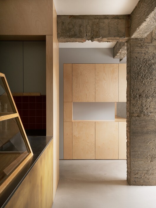Peckish Bakery / guudpin design — Фотография интерьера, Дерево