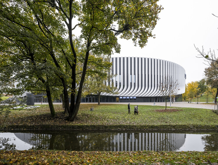 Спортарена Олимпиапарк Мюнхен SAP Garden / 3XN — Фотография экстерьера