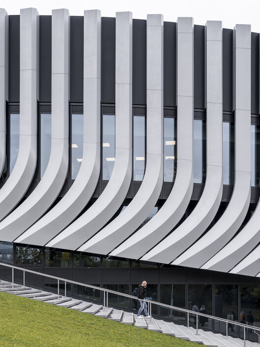 Спортарена Олимпиапарк Мюнхен SAP Garden / 3XN — Фотография экстерьера
