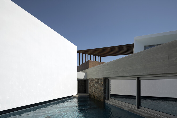 Pnoēs Tinos Design Holiday Villas / Aristides Dallas Architects — Изображение 3 из 31