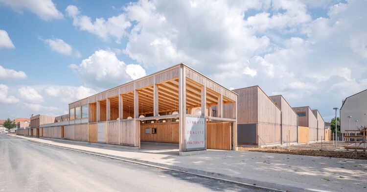 Детский сад и центр Эльзы Триоле / Richter Architects — фотография экстерьера, бетон