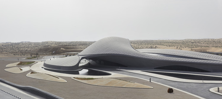 Штаб-квартира BEEAH / Zaha Hadid Architects – Фотография экстерьера