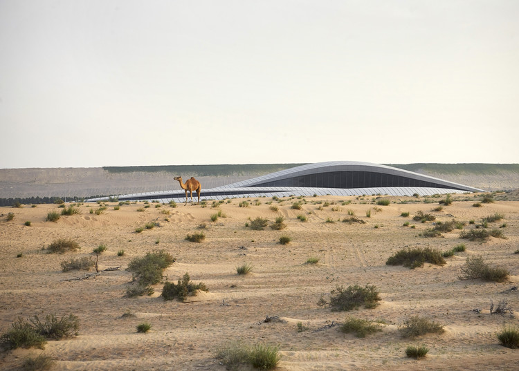 Штаб-квартира BEEAH / Zaha Hadid Architects — фотография экстерьера, побережье