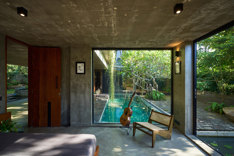 Художественная студия Path и персонализированная резиденция / Dishna Thilanka Architects - Фотография интерьера, дерево