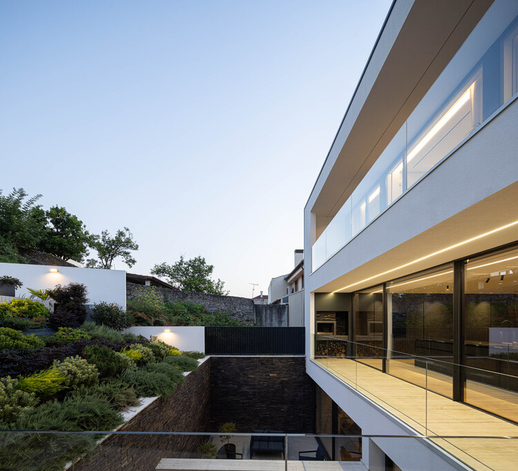 SA House / Sandro Ferreira arquitectura — Изображение 27 из 33