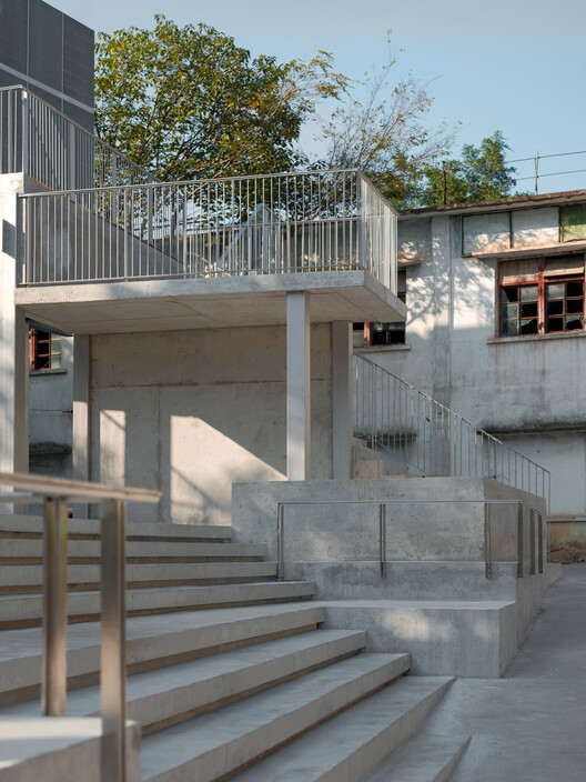 Wildness Promenade / BDSD Boundless Design - Экстерьерная фотография, Лестница, Перила, Бетон