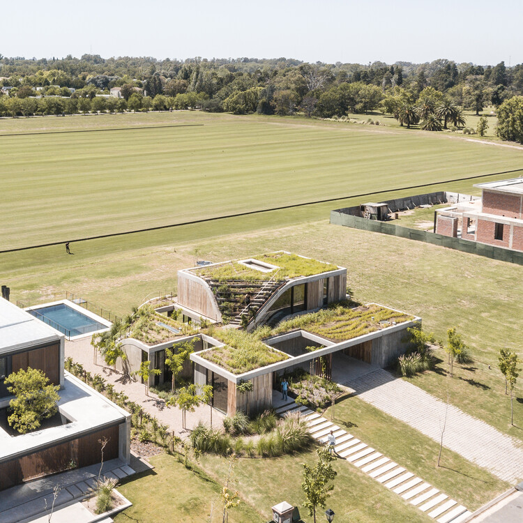 Nirvana House / AtelierM — изображение 2 из 28