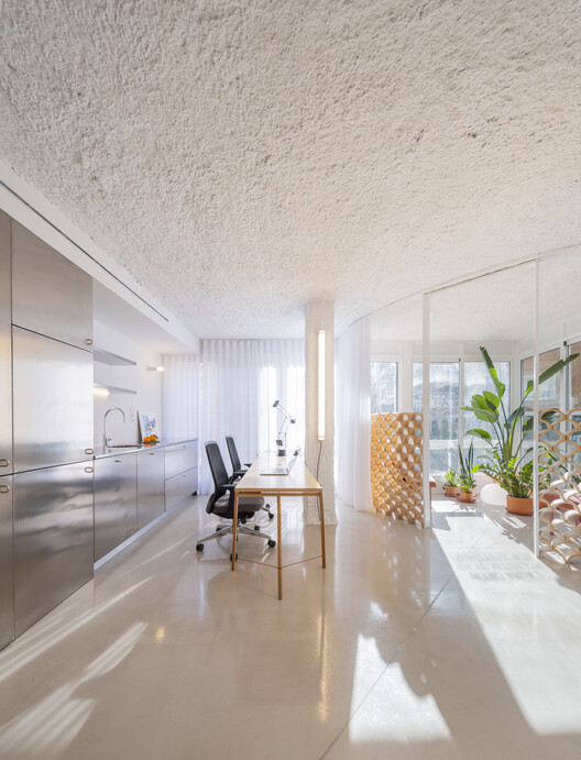 Архитектурные офисы Laura Ortin / Laura Ortín Arquitectura - Фотография интерьера, кухни, стула