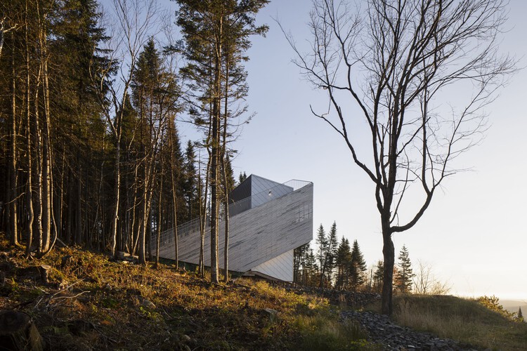 Peace Residence / Quinzhee Architecture — Экстерьерная фотография