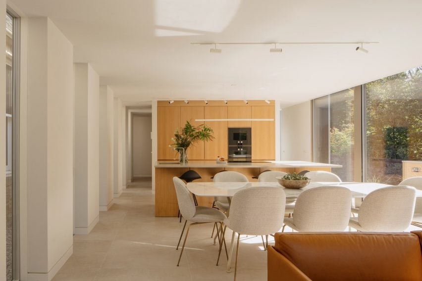 Обеденная зона в рамках реконструкции Limestone House