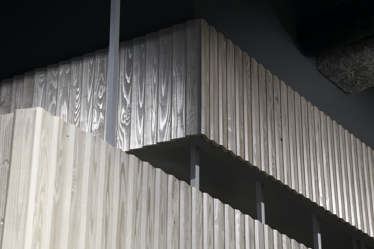 Деревянный ящик Гиндза — Здание Гиндза Такаги / Tetsuo Yamaji Architects — Изображение 10 из 19