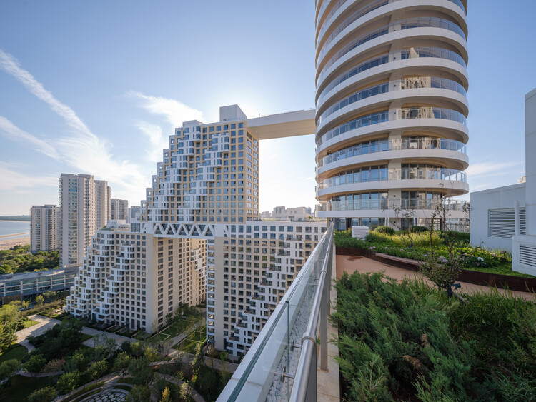 Habitat Qinhuangdao Phase II / Safdie Architects — Фотография экстерьера