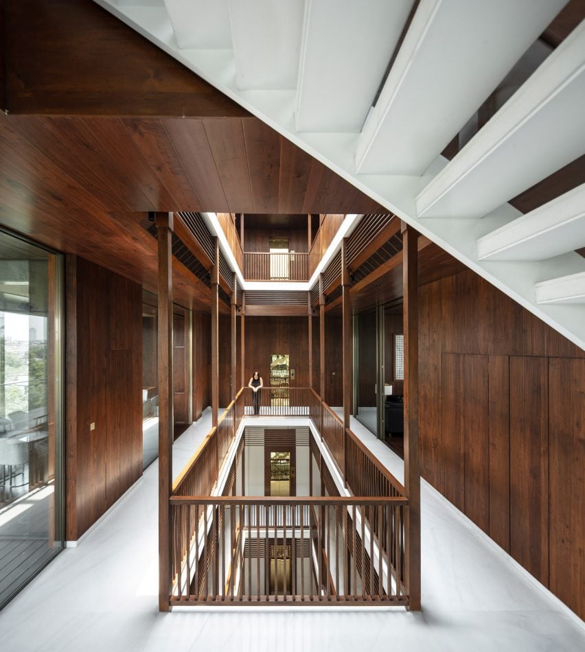 Центральная пустота The Light House от SJK Architects