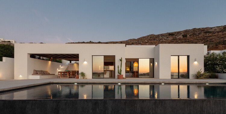 La Natura Villas / Plinthos Architects + Стефания Нтину Архитектор – Экстерьерная фотография