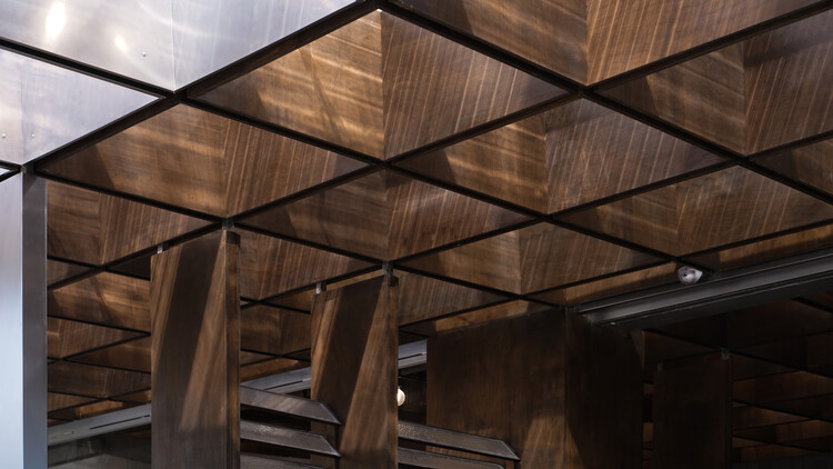 Десертный магазин Shadow / Nemearchitects - Изображение 3 из 36