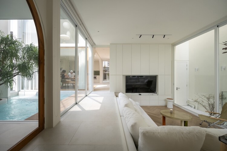 MN House / Sata Na Architect - Фотография интерьера, спальни, двери