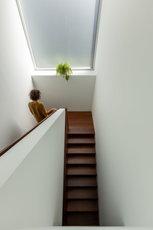 Дом в Серрадо да Адега / А.А. Arquitectos - изображение 4 из 21