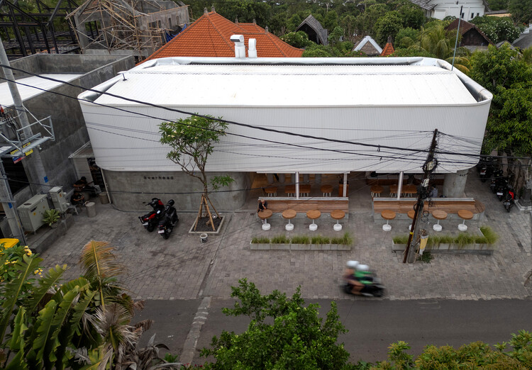 Overhead Restaurant / Max Tsybin - внешняя фотография