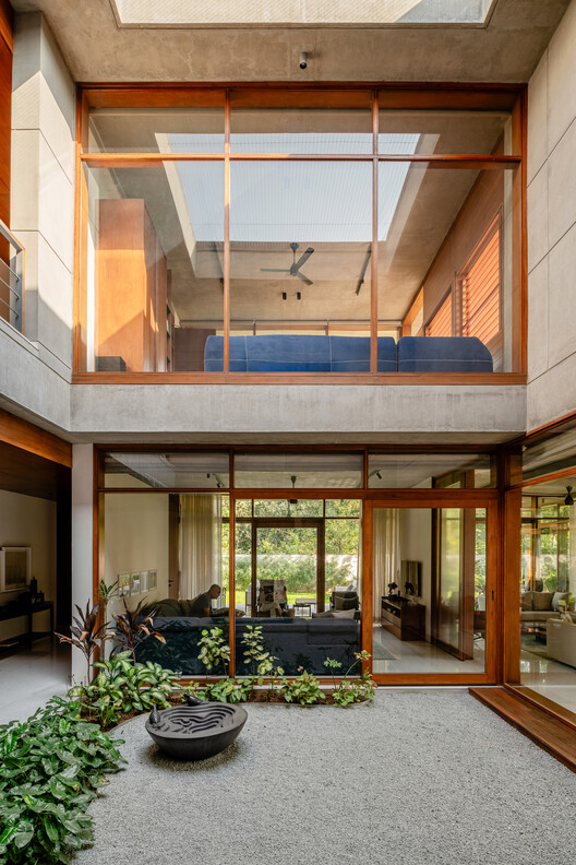 Дом объемов / Modo Designs - Фотография интерьера, двор