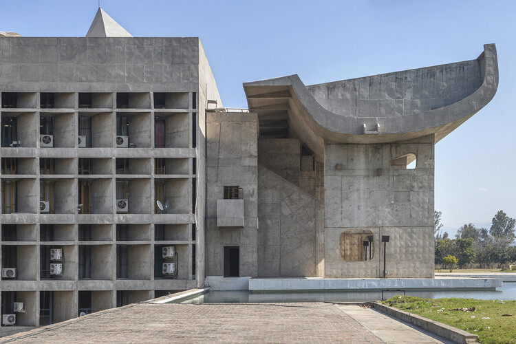 От колонизации до Le Corbusier: был ли модернизм в Индии навязыванием или приглашением? - изображение 8 из 9