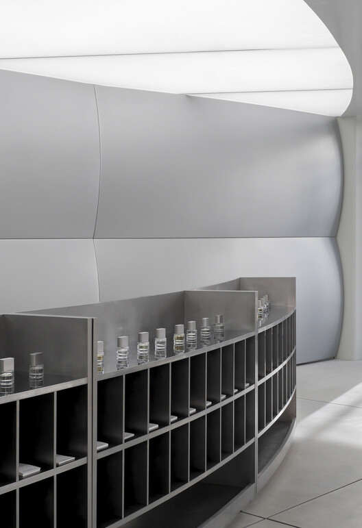 025S Harajuku Store / Atelier KHJ - Интерьерная фотография
