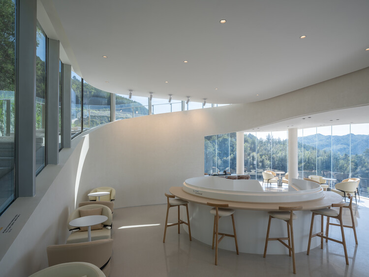 CATL Zero -Carbor Teahouse Xiadang / Hatch Architects - Интерьерная фотография, столовая, стекло, стул