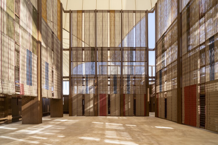 На ткацкой павильоне, Almusalla / East Architecture Studio - изображение 2 из 34
