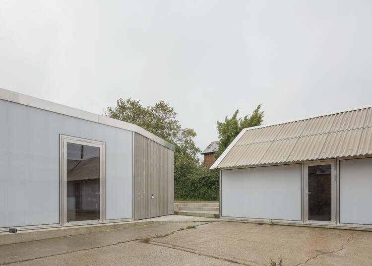 Старый Byre Home / Gianni Botsford Architects - Extery Photography, Concrete