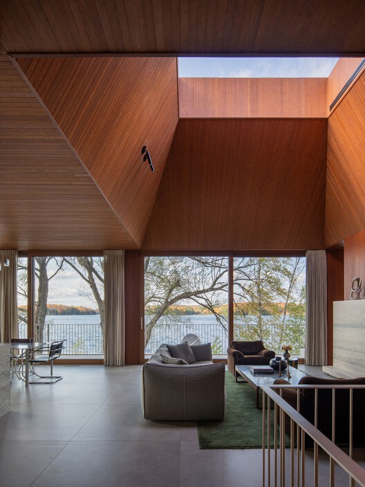 Palissade Cottage / Naturehumaine - Интерьерная фотография, гостиная, дерево