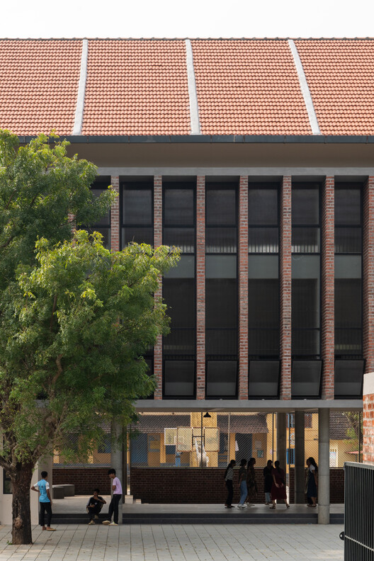 C.A.H.S. School Ayakkad / Studio Acis - изображение 1 из 25