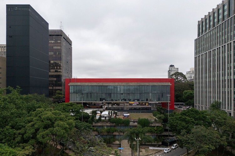 Здание MASP Пьетро Мария Барди / Metro Arquitetos - фотография экстерьера