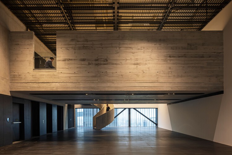 Здание MASP Пьетро Мария Барди / Metro Arquitetos - изображение 11 из 35