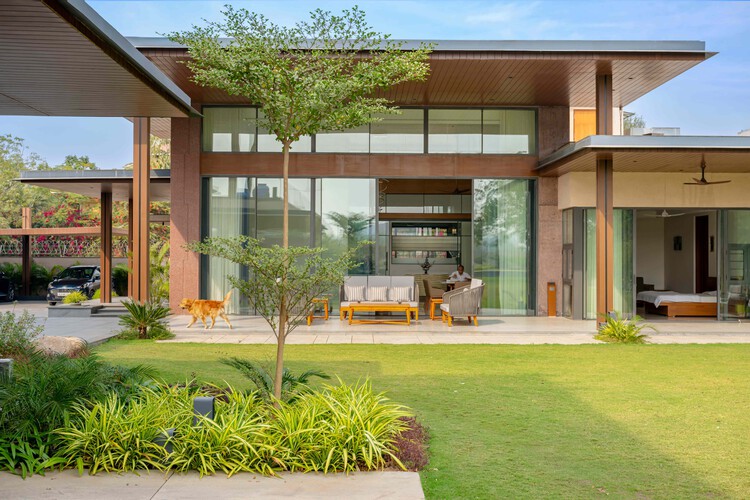 Drishti / Hiren Patel Architects - внешняя фотография, сад, внутренний двор