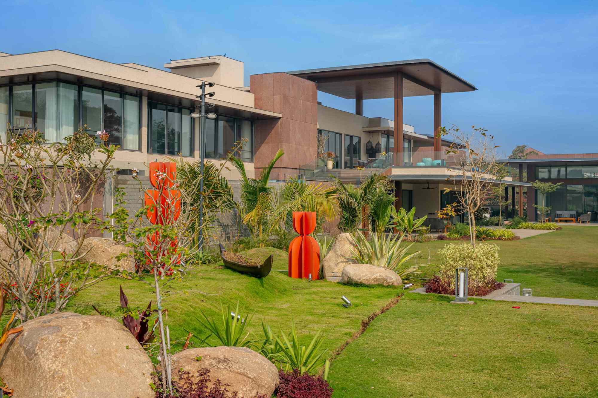 Drishti / Hiren Patel Architects