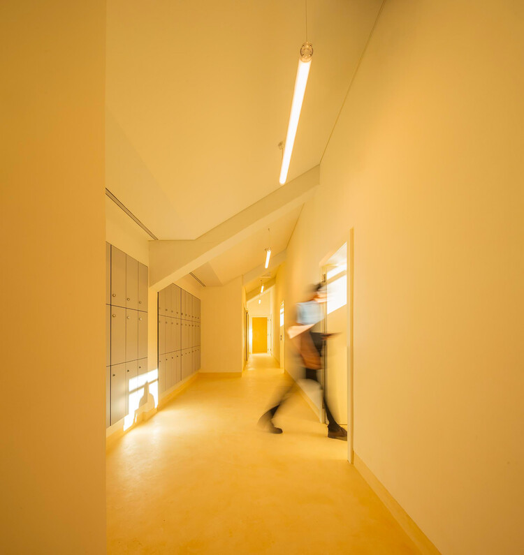 Университетский стадион / CREA - Arquitetos - Интерьерная фотография, освещение