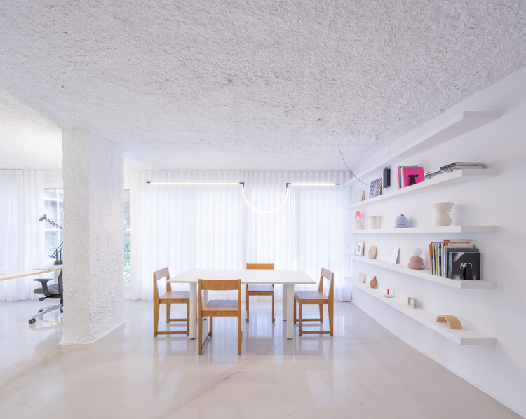 Архитектурные офисы Laura Ortin / Laura Ortín Arquitectura - Фотография интерьера, Столовая, Стул