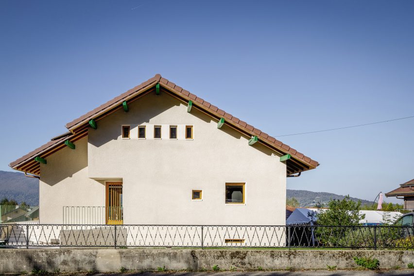 Фасад дома La Villa в Анси