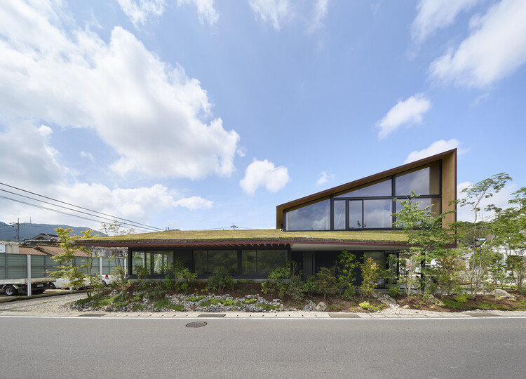 База Осигоме / HAYATO KOMATSU ARCHITECTS — Изображение 1 из 19