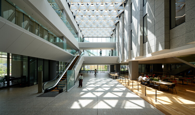 Кампус Токийского международного университета Икебукуро / TAISEI DESIGN Planners Architects & Engineers — изображение 3 из 28