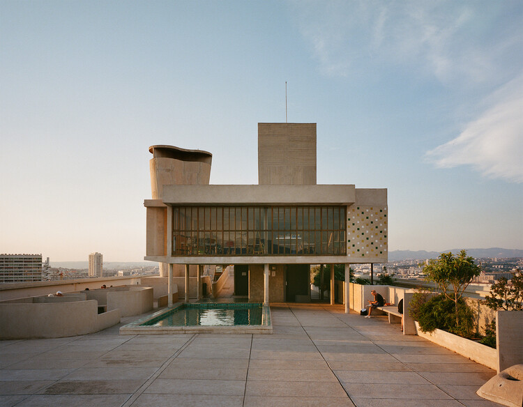 Modernism Reconsidered: Revisiting the Movement's Complex Relationship with Sustainability - Image 1 of 30