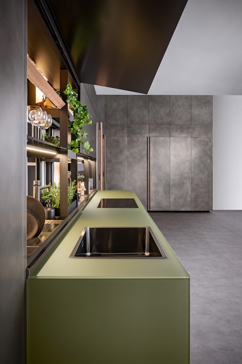 Стеллаж для хранения New Logica от Габриэле Чентаццо для Valcucine