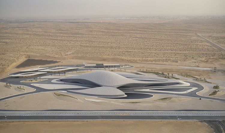 Штаб-квартира BEEAH / Zaha Hadid Architects — изображение 1 из 18