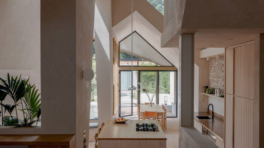 Расширение лондонского дома от Merrett Houmøller Architects и All & Nxthing