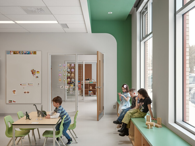 Школа Луи-Сен-Лавр / СТГМ Архитекторы + Ateliers Architecture-Interior Photography