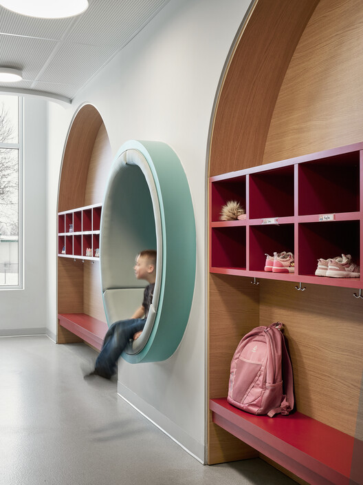Школа Луи-Сен-Сен-Лавр / СТГМ Архитекторы + Ateliers Architecture-Interior Photography, Closet